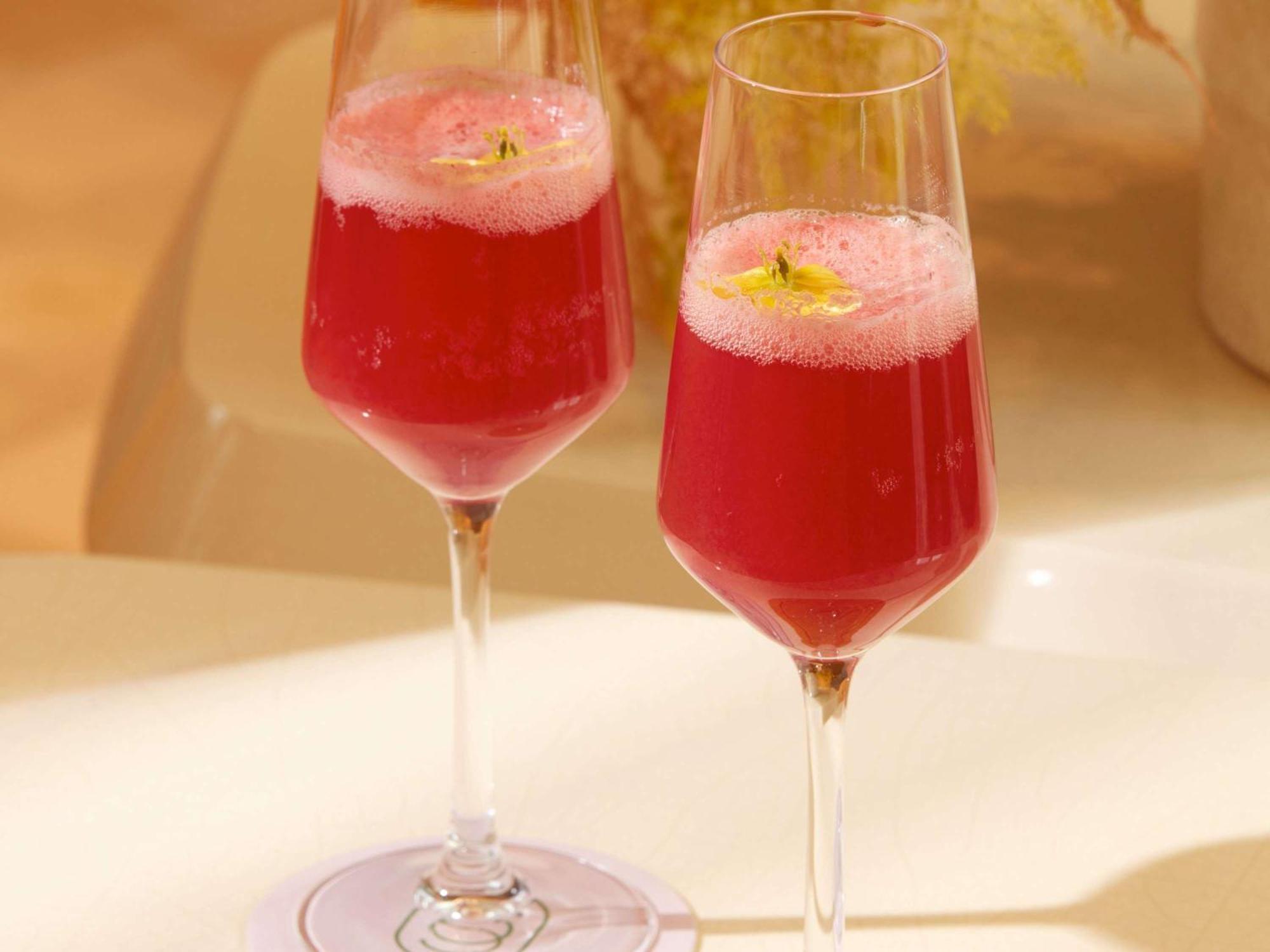 So/ Paris Hotel מראה חיצוני תמונה A Kir Royale