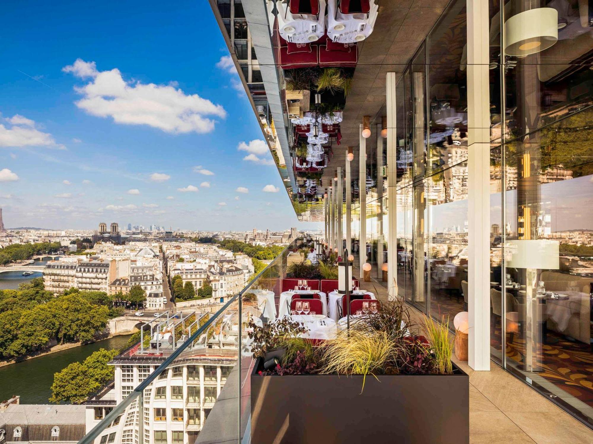 So/ Paris Hotel מראה חיצוני תמונה The restaurant