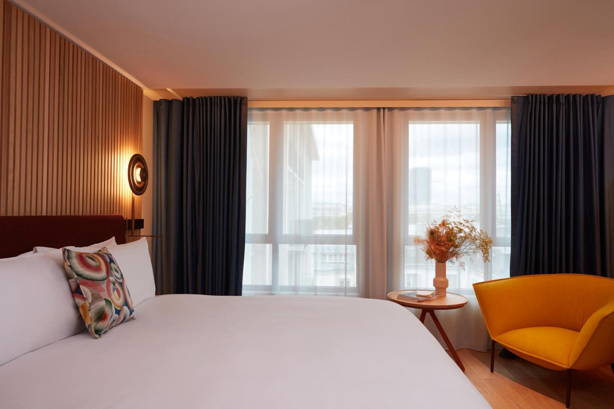 So/ Paris Hotel מראה חיצוני תמונה A room at the hotel
